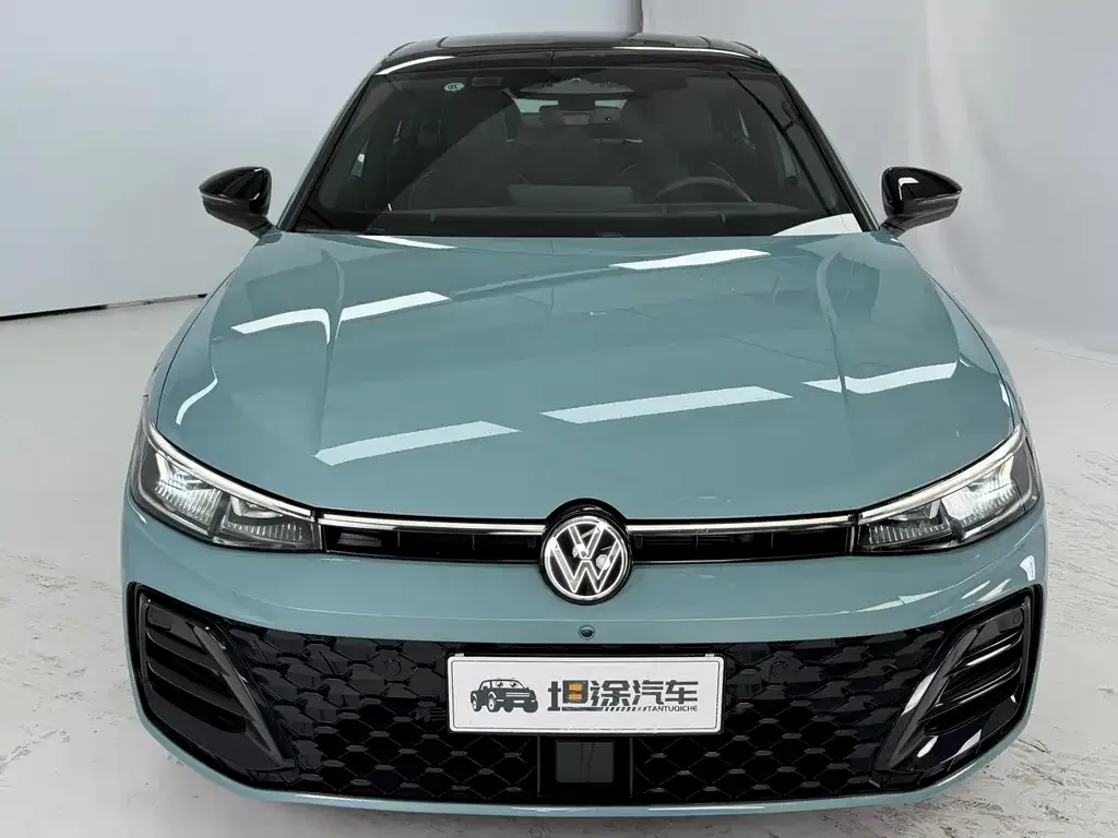 Volkswagen Passat 2024 из CN, фото 4