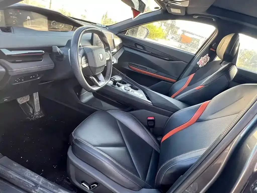 Changan UNI-V 2023 из CN, фото 3