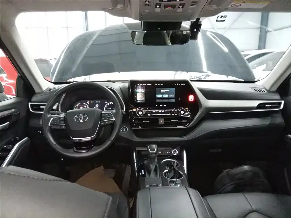Toyota Highlander 2024 из CN, фото 2