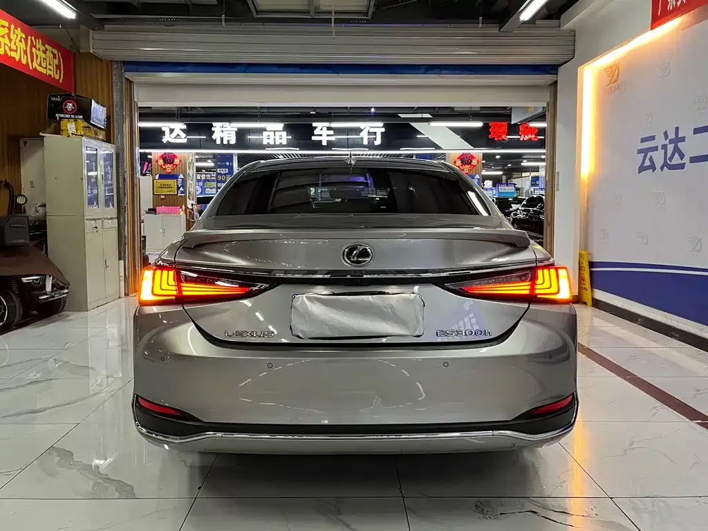 Lexus ES 2023 из CN, фото 6