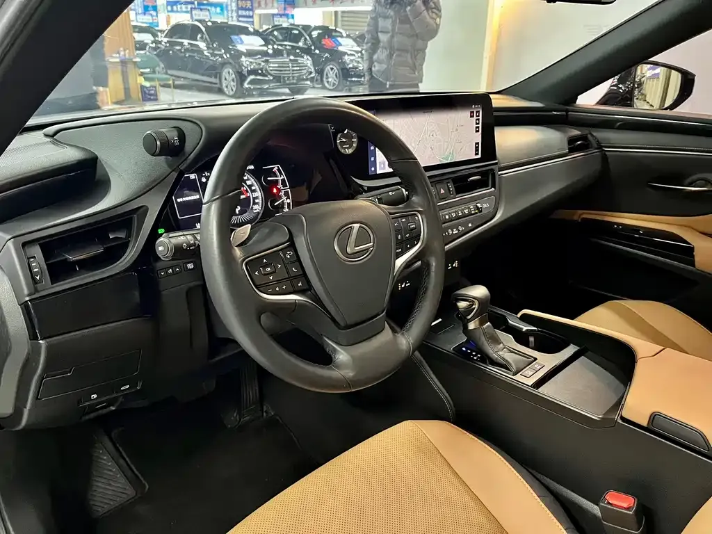 Lexus ES 2023 из CN, фото 2