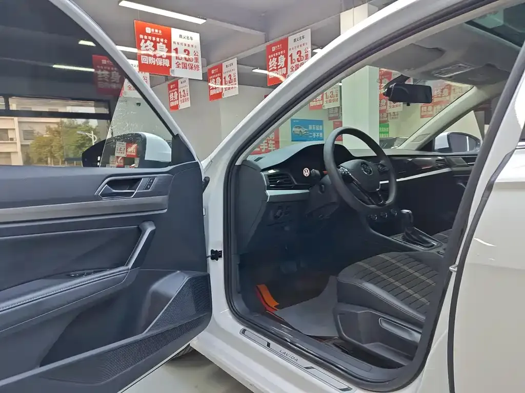 Volkswagen Lavida 2022 из CN, фото 3