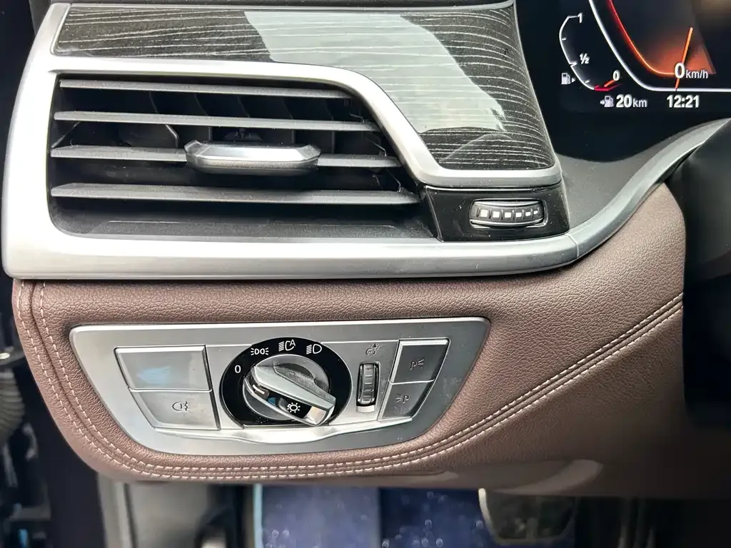BMW 7 Series 2022 из CN, фото 7