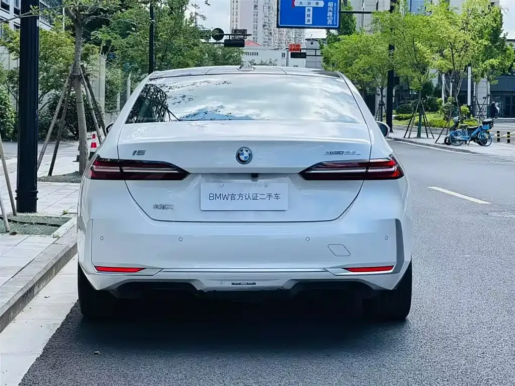 BMW i5 2024 из CN, фото 10