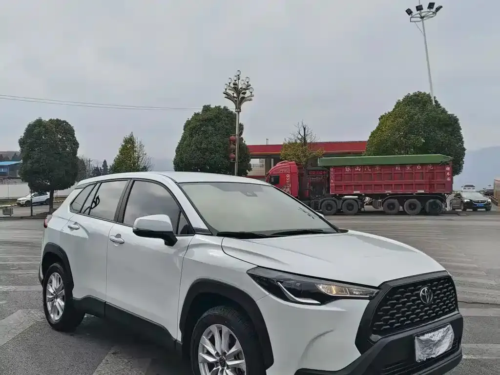 Toyota Corolla Cross 2023 из CN, фото 5