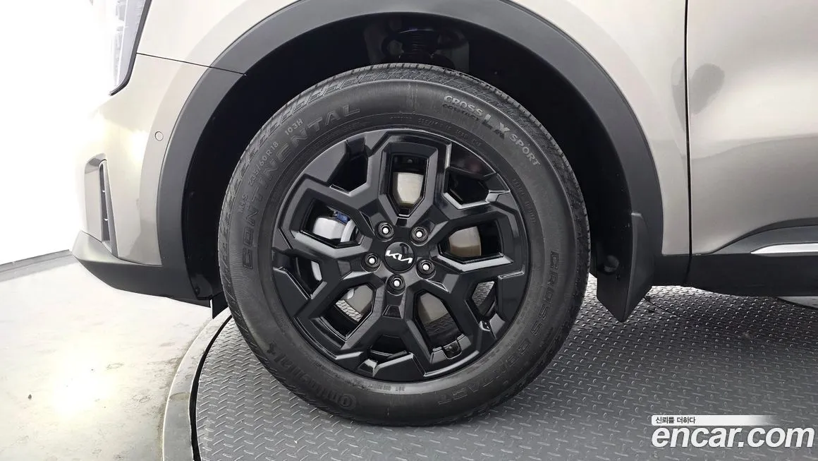 Kia Sorento — фото 5