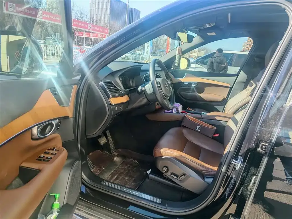 Volvo XC90 2022 из CN, фото 9