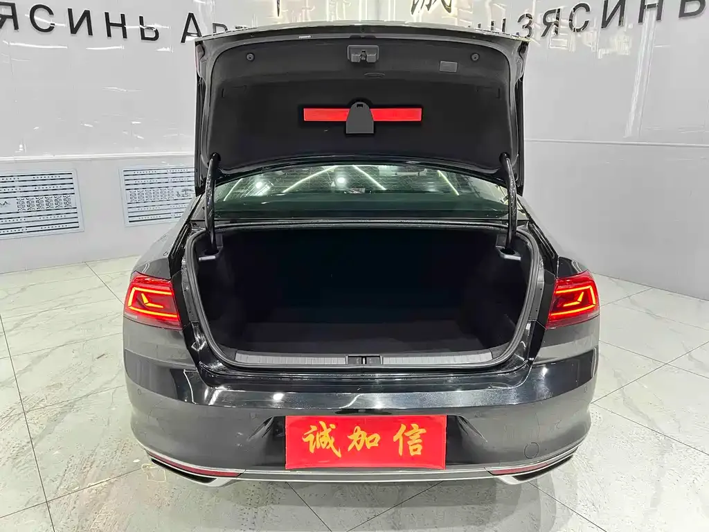 Volkswagen Magotan 2022 из CN, фото 7