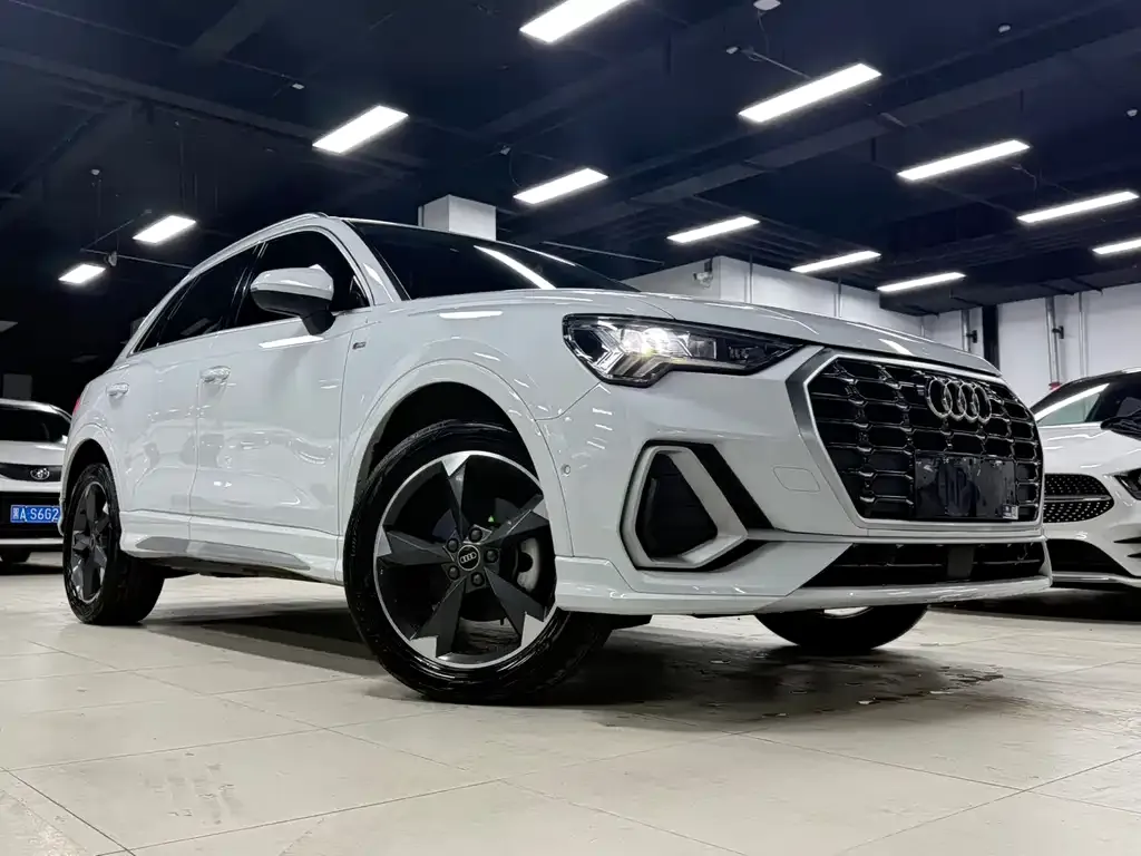 Audi Q3 2021 из CN, фото 8