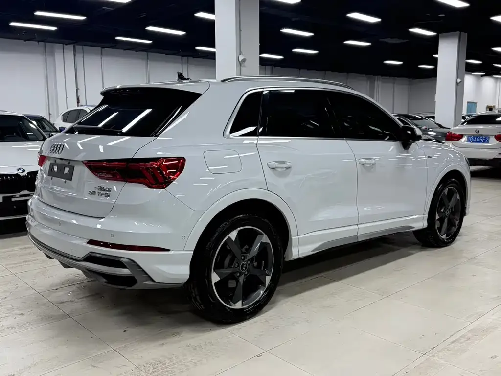 Audi Q3 2021 из CN, фото 6