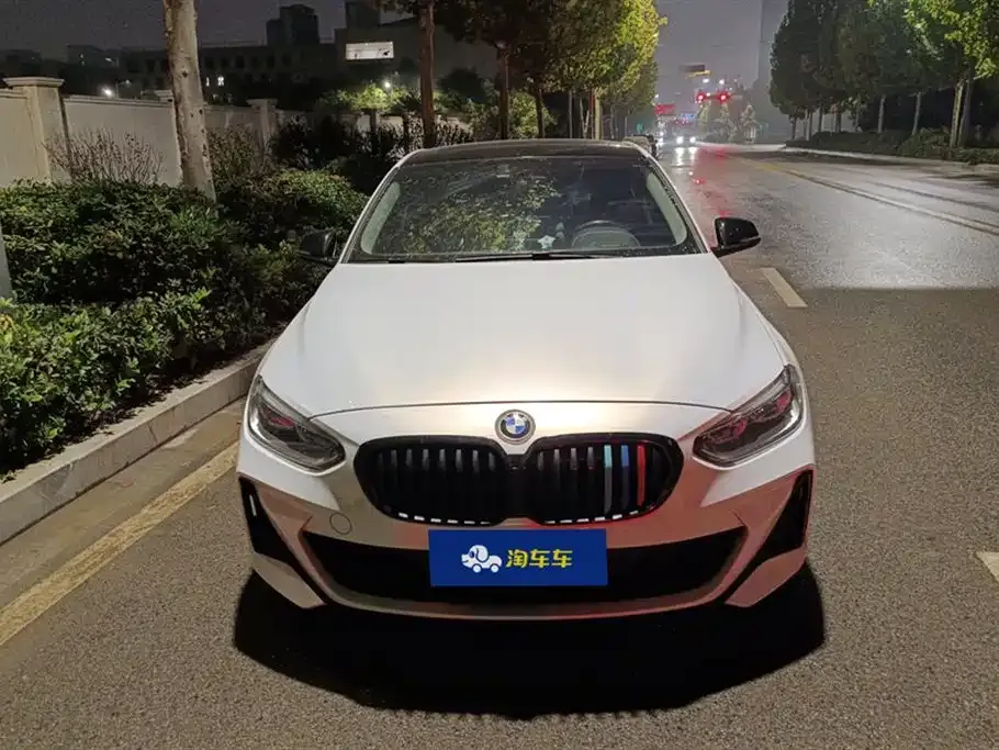 BMW 1 Series 2021 из CN, фото 9