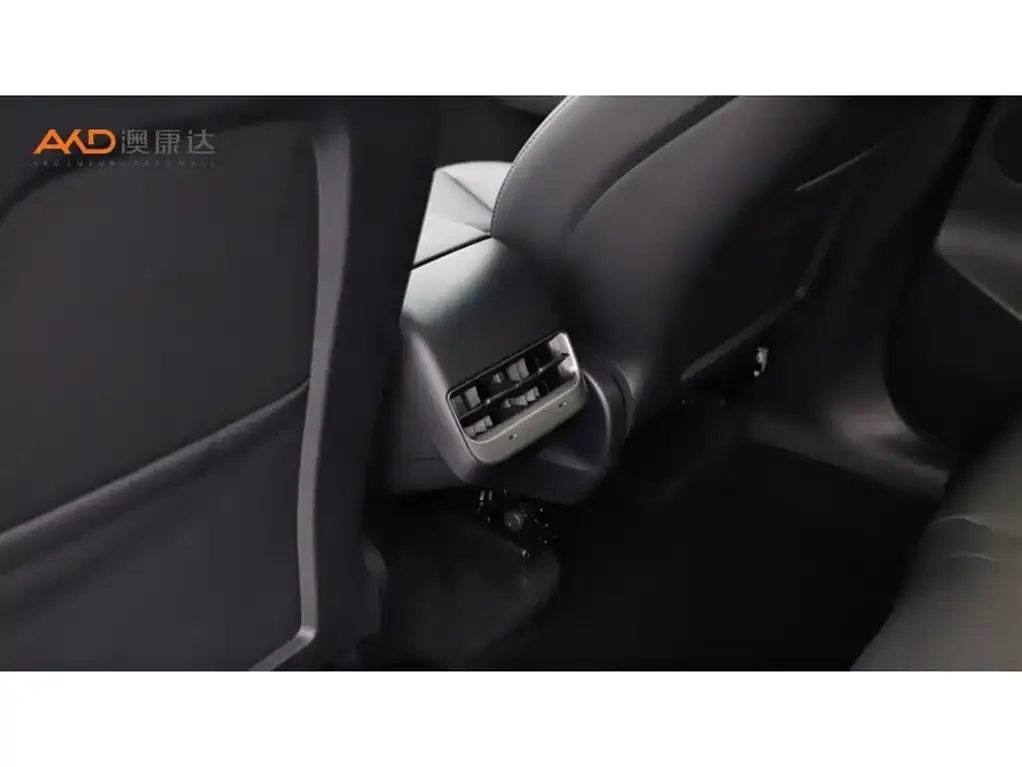 Tesla Model Y 2025 из CN, фото 8