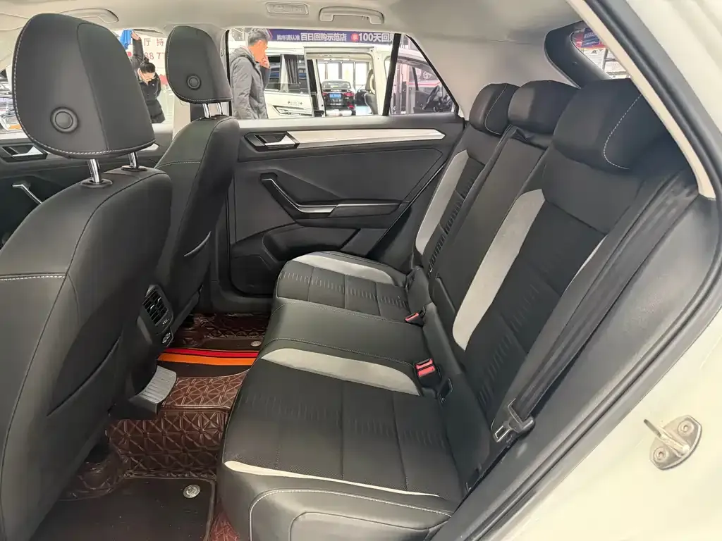 Volkswagen T-Roc 2022 из CN, фото 4