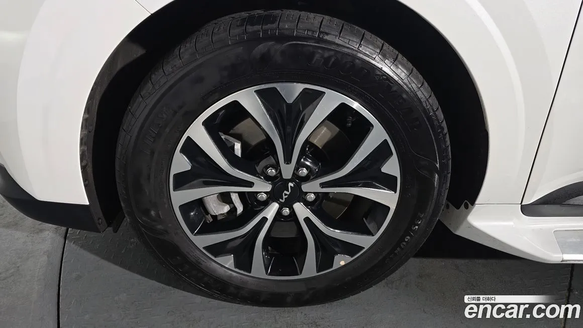 Kia Carnival 2023 из KR, фото 6