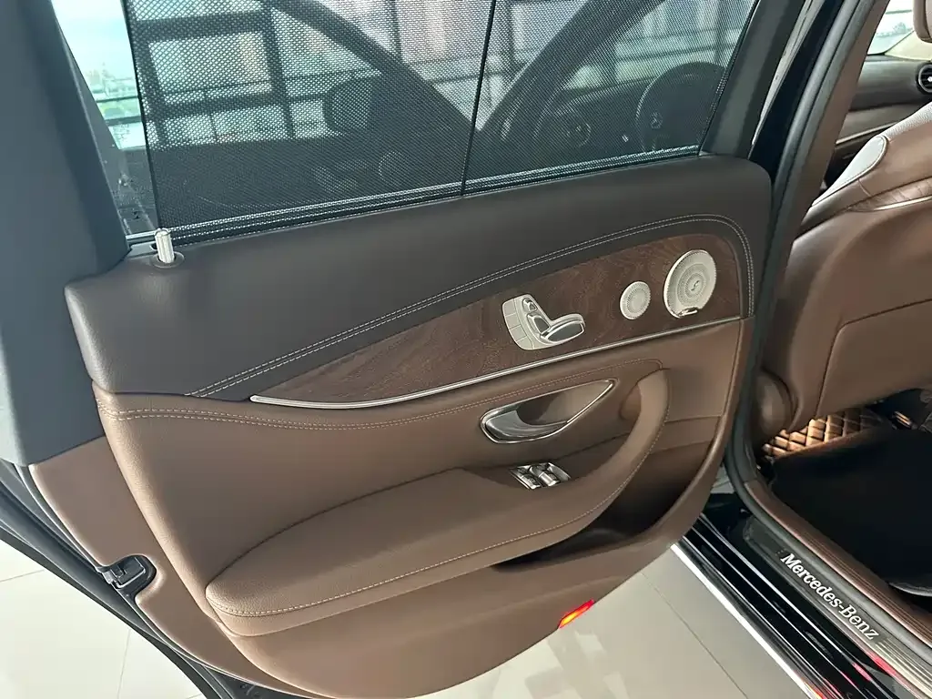 Mercedes-Benz E-Class 2023 из CN, фото 10