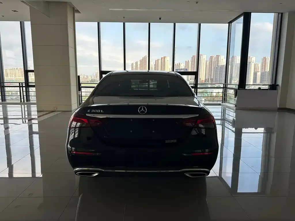 Mercedes-Benz E-Class 2023 из CN, фото 3