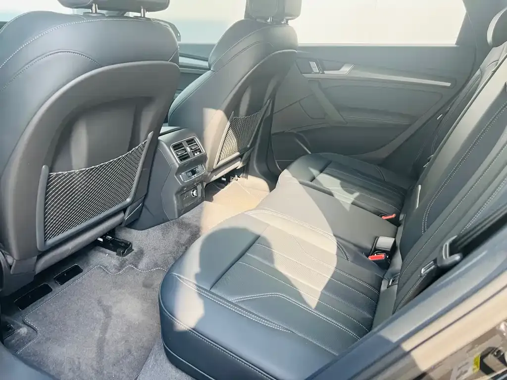 Audi Q5L 2025 из CN, фото 9