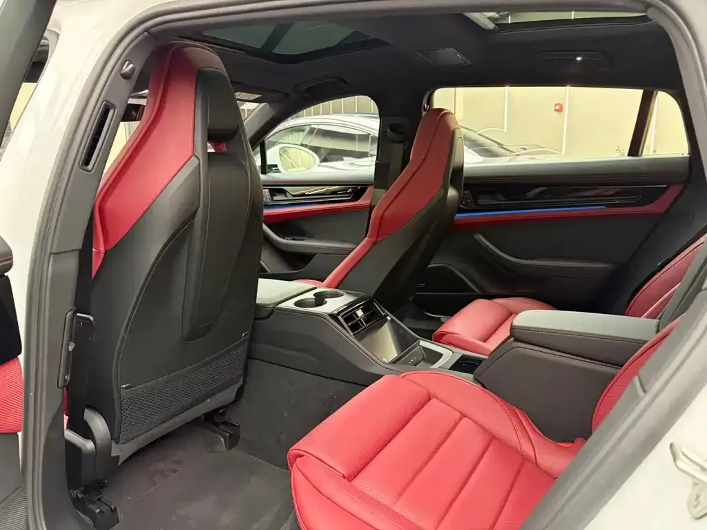 Porsche Panamera 2026 из CN, фото 8