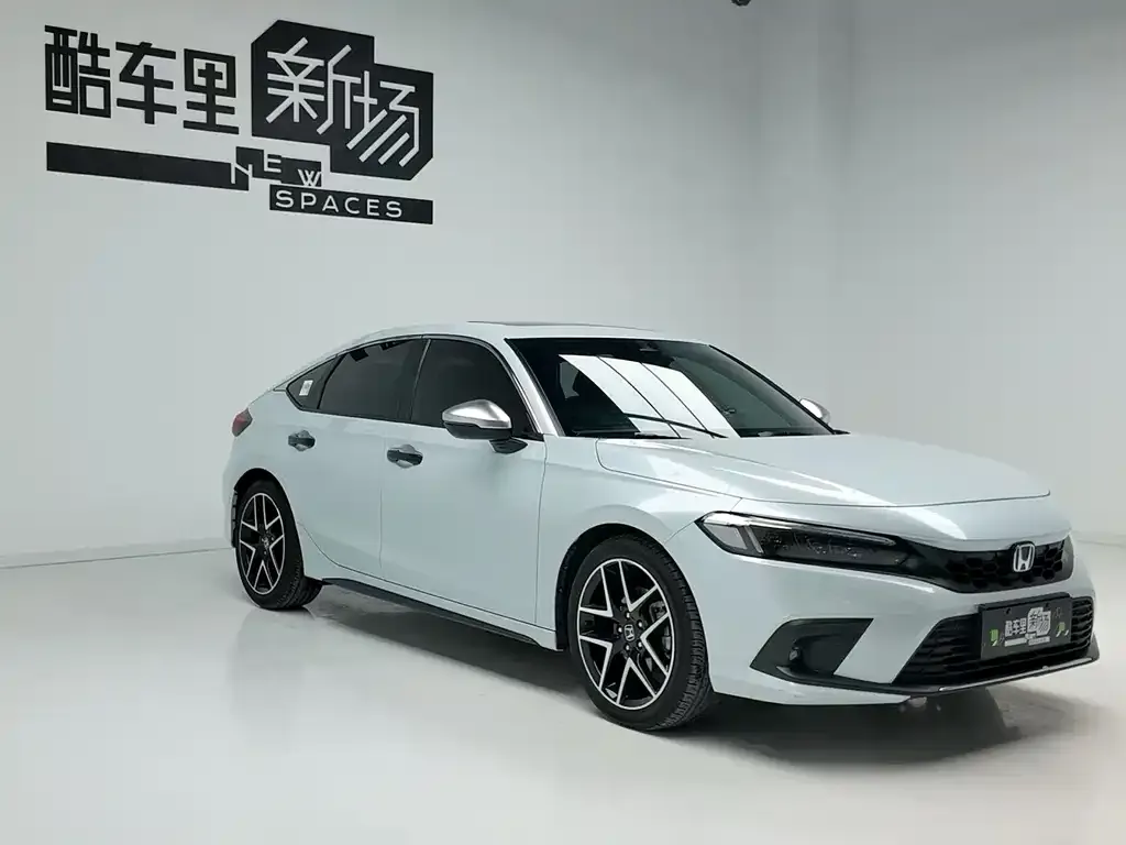 Honda Civic — фото 10