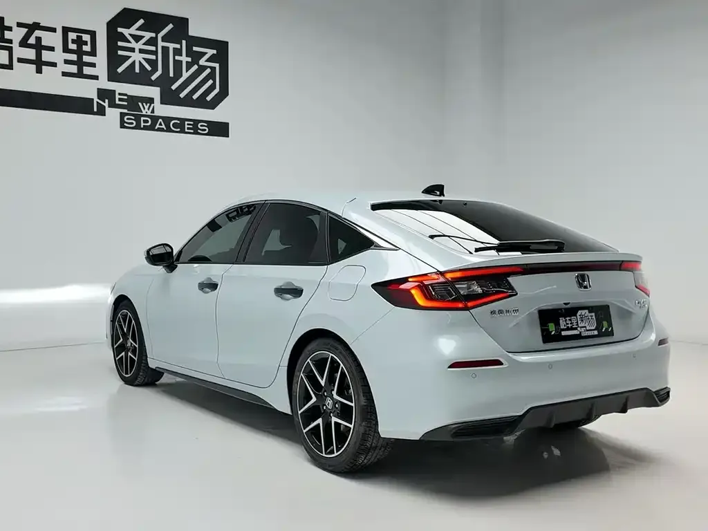 Honda Civic — фото 2