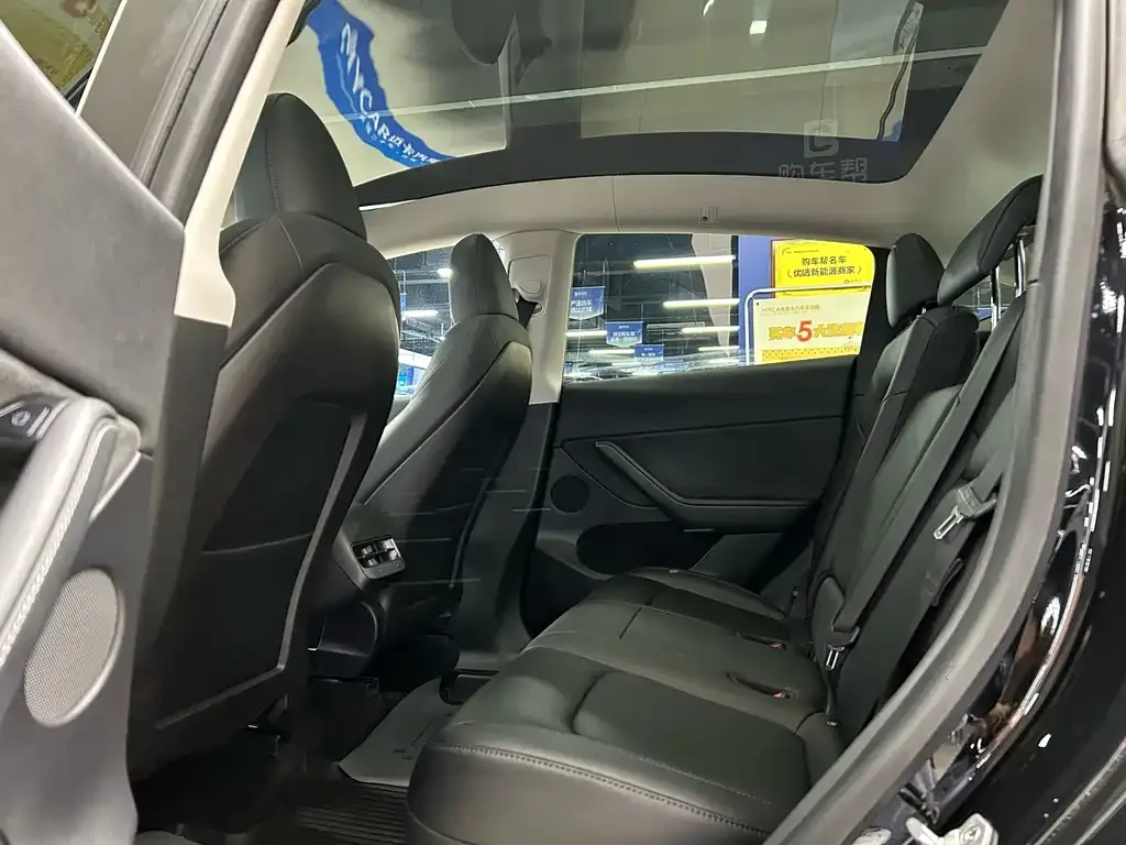 Tesla Model Y 2022 из CN, фото 5