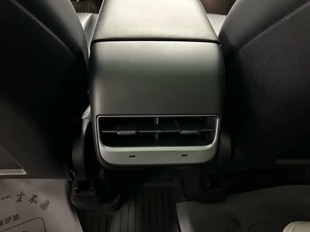Tesla Model Y 2022 из CN, фото 9