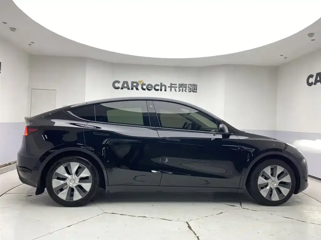 Tesla Model Y 2022 из CN, фото 9
