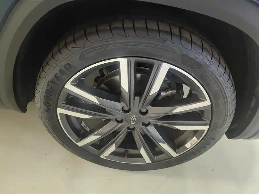 Geely Xingyue L 2021 из CN, фото 2