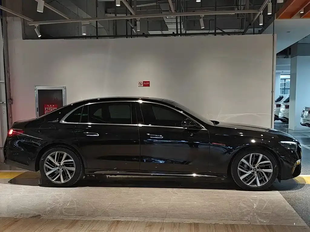 Mercedes-Benz E-Class 2024 из CN, фото 10