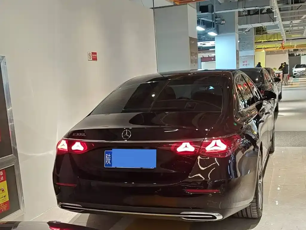 Mercedes-Benz E-Class 2024 из CN, фото 5