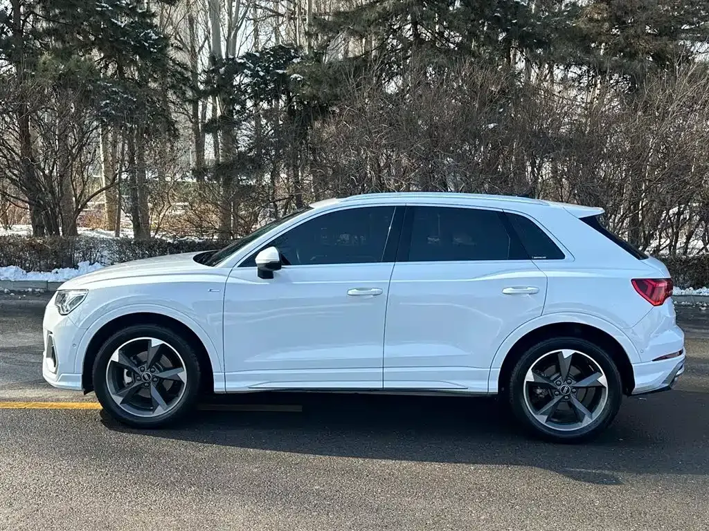Audi Q3 2022 из CN, фото 2