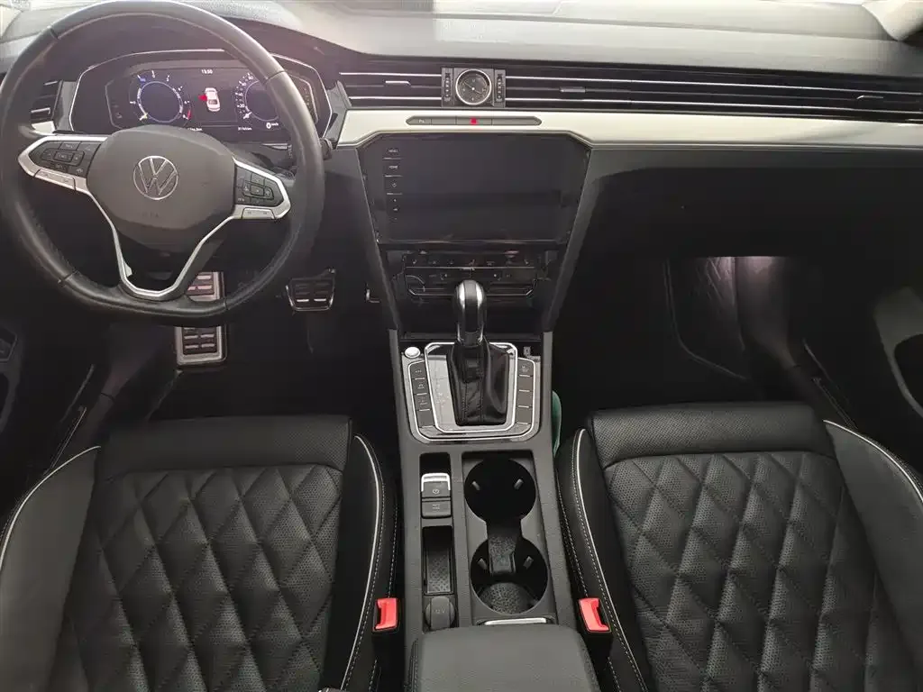 Volkswagen Magotan GTE PHEV 2023 из CN, фото 2