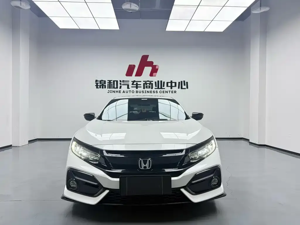 Honda Civic 2022 из CN, фото 2