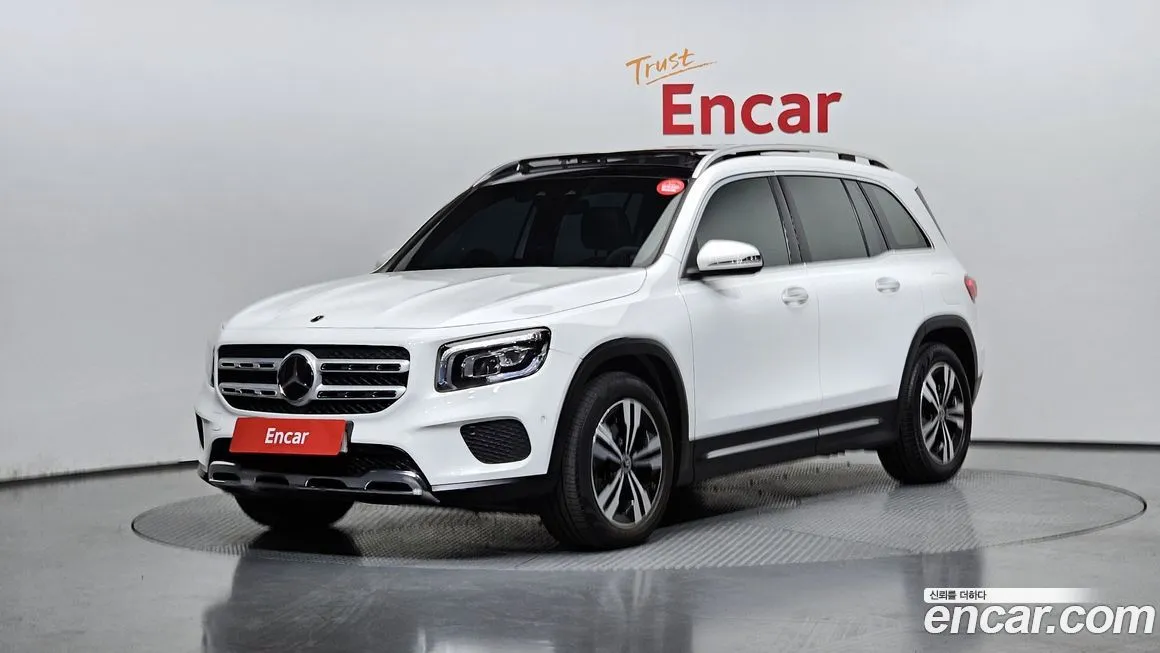 Mercedes-Benz GLB-Class — фото 1