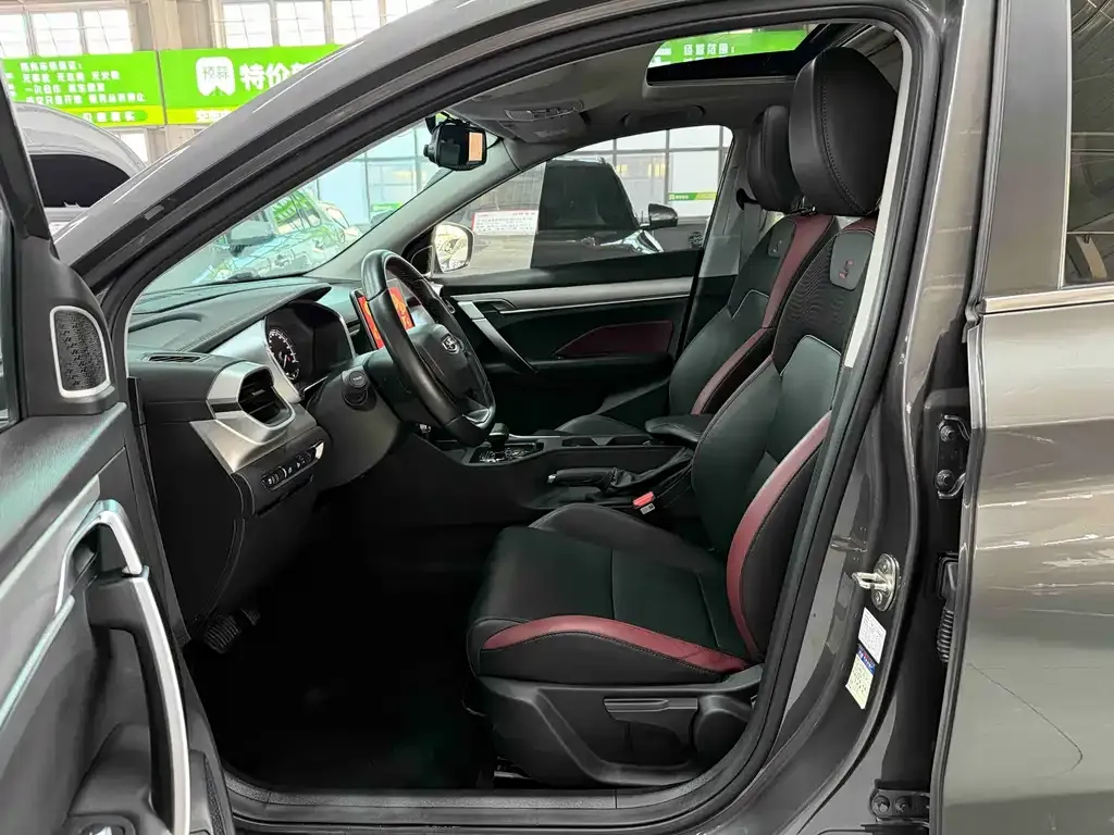 Geely Binyue 2021 из CN, фото 3
