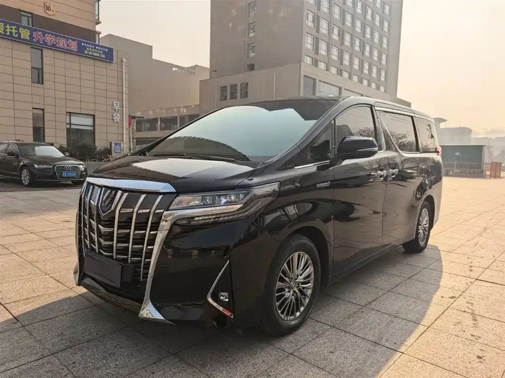 Toyota Alphard 2021 из CN, фото 4