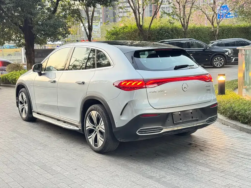 Mercedes-Benz EQE SUV 2023 из CN, фото 8