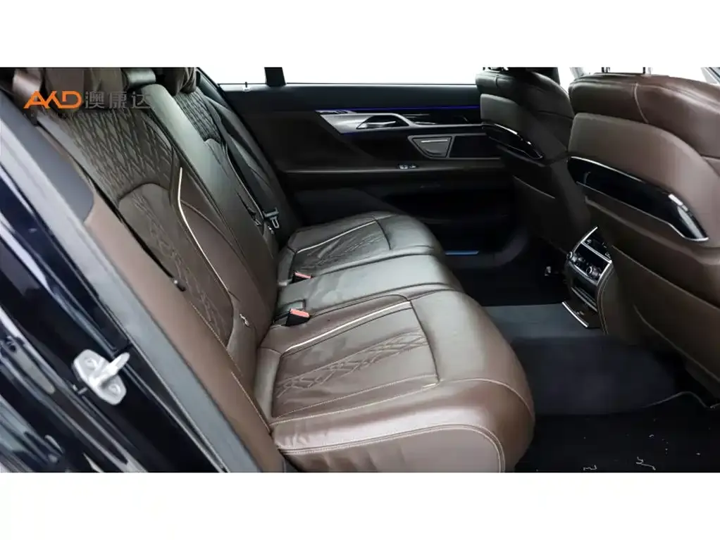 BMW 7 Series 2021 из CN, фото 10