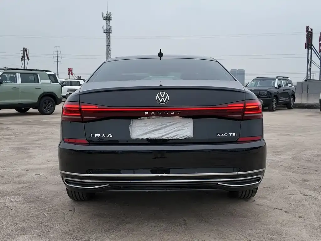 Volkswagen Passat — фото 4