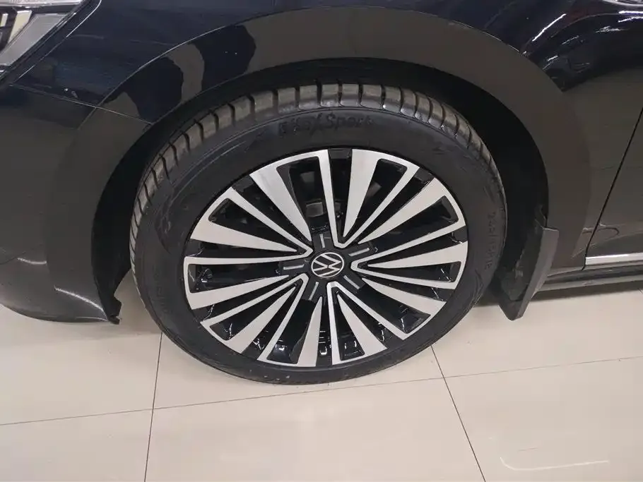 Volkswagen Passat 2021 из CN, фото 3