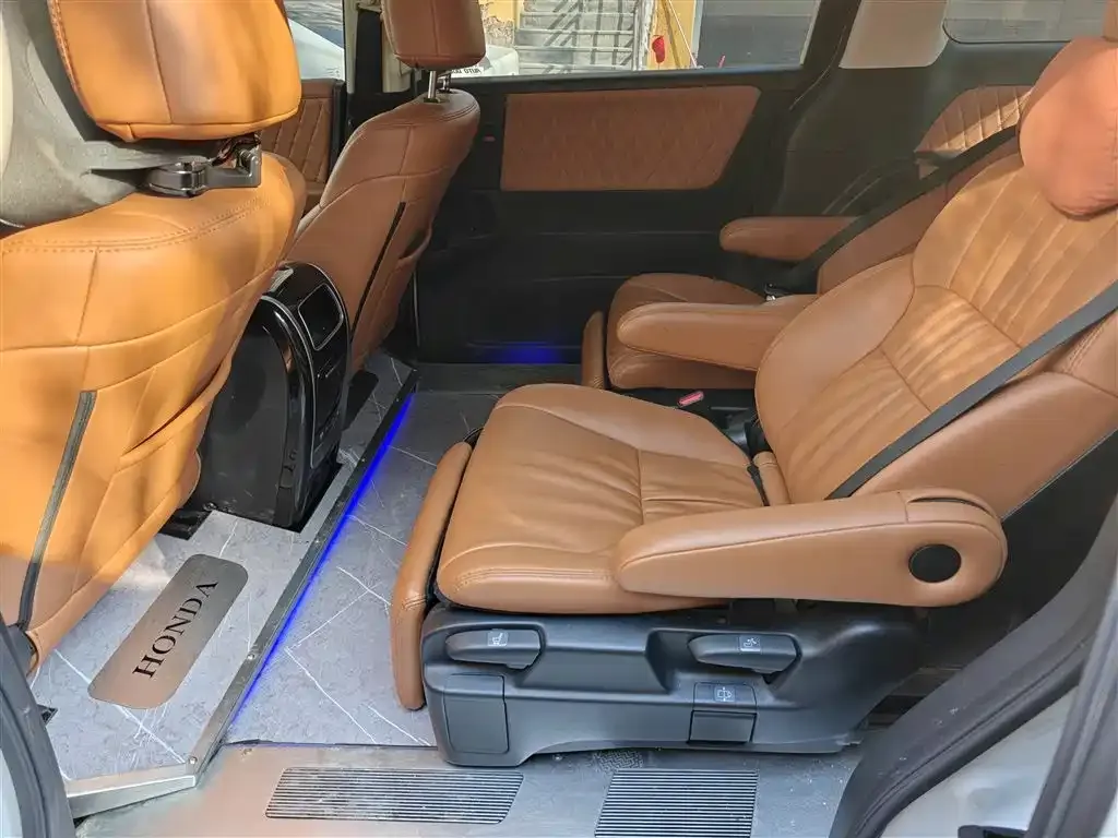 Honda Odyssey 2022 из CN, фото 7
