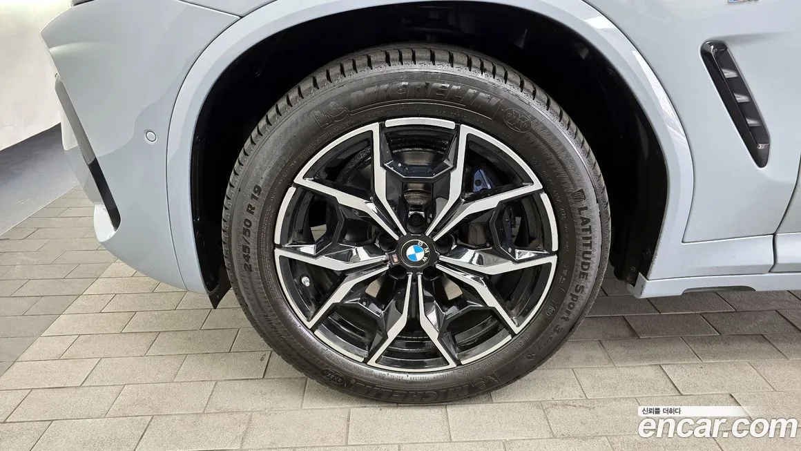 BMW X4 2024 из KR, фото 7