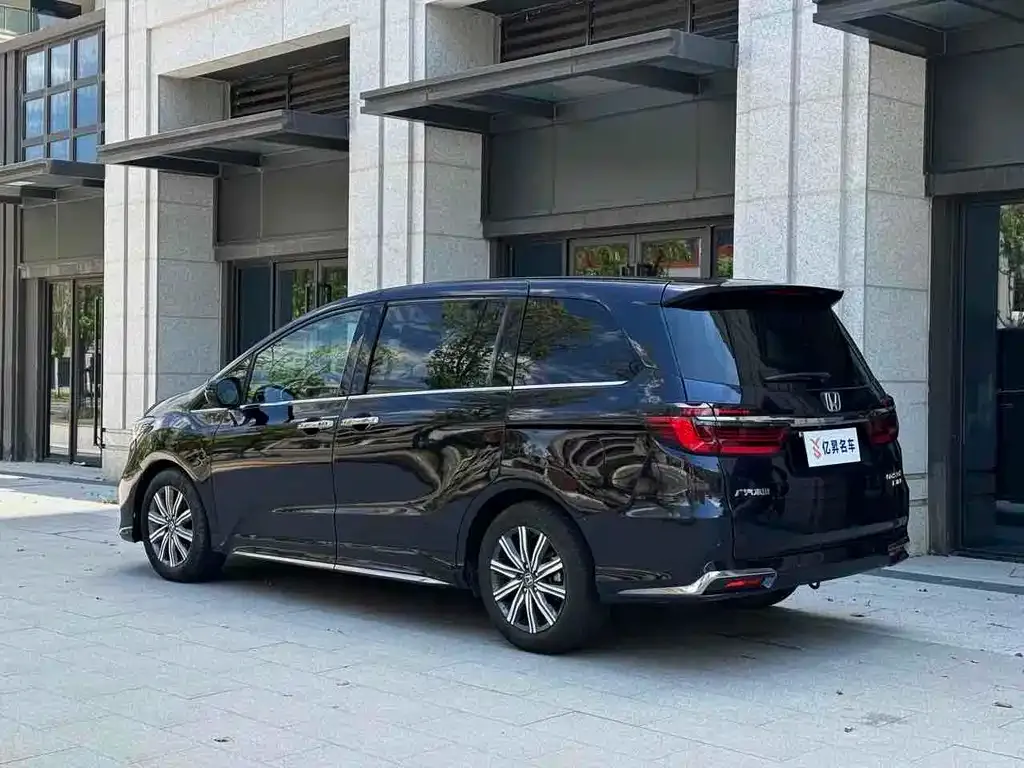Honda Odyssey 2023 из CN, фото 3