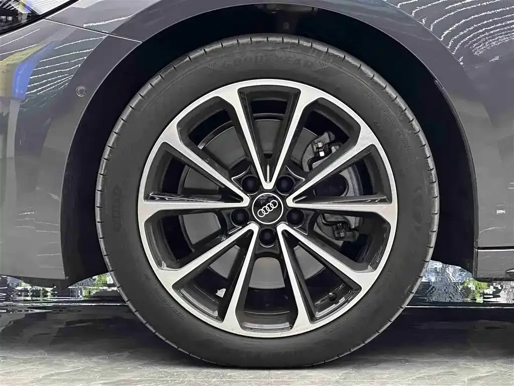 Audi A5L 2025 из CN, фото 7