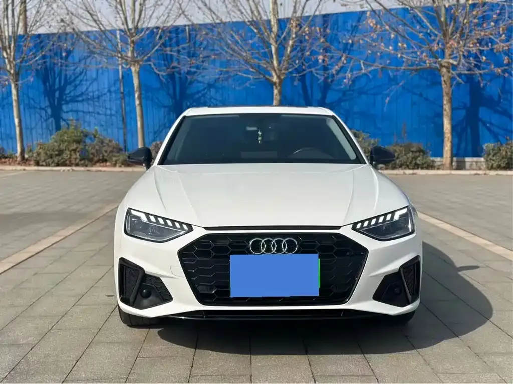 Audi A4L 2022 из CN, фото 9