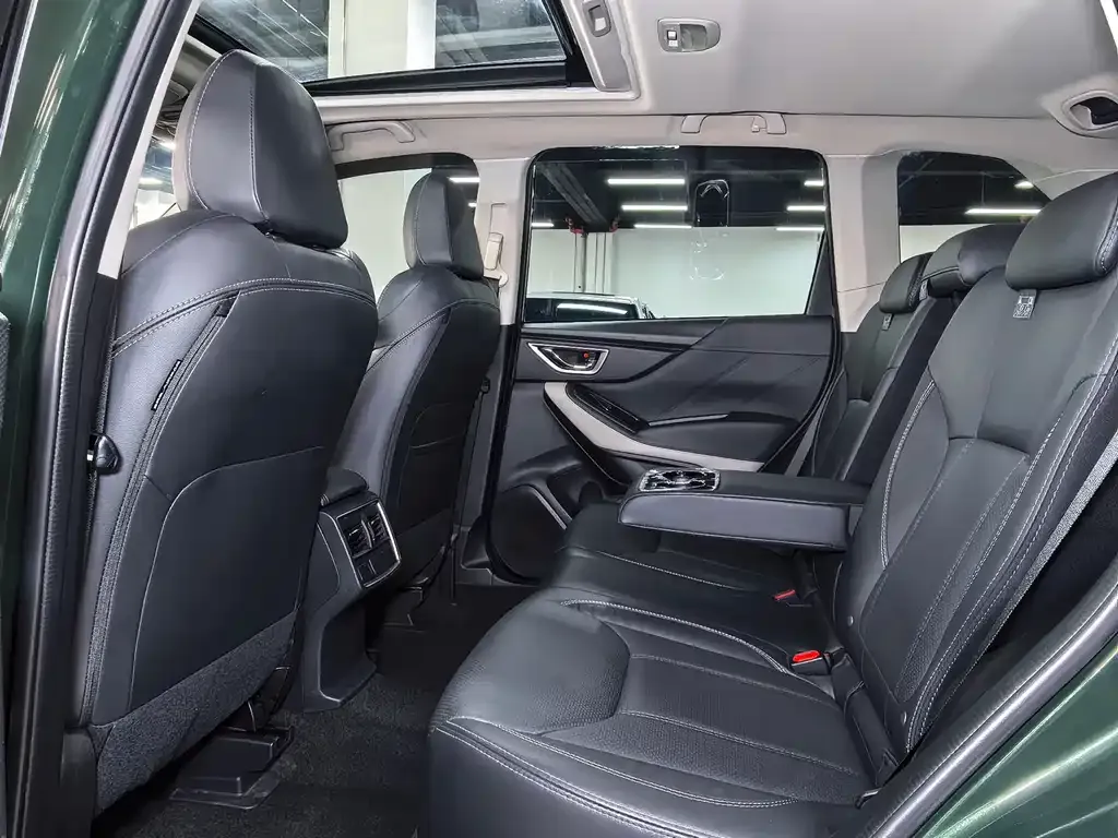 Subaru Forester 2022 из CN, фото 2