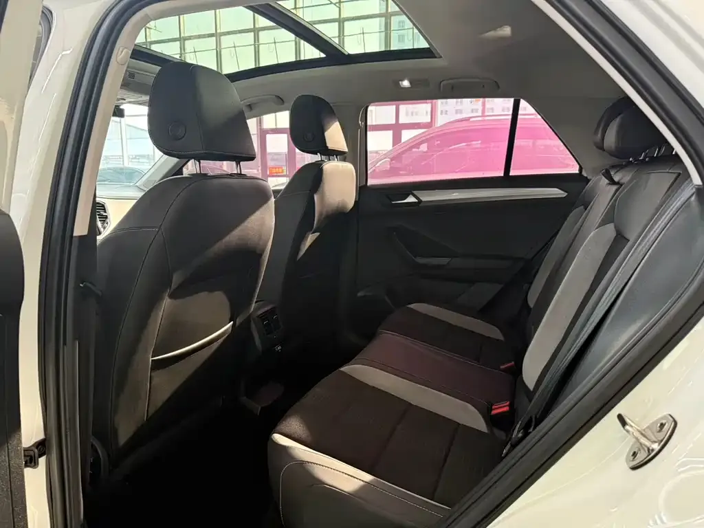 Volkswagen T-Roc 2022 из CN, фото 5