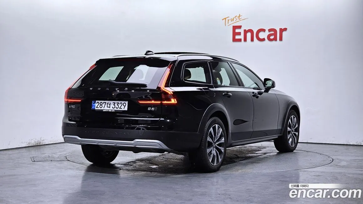 Volvo V90 2025 из KR, фото 4