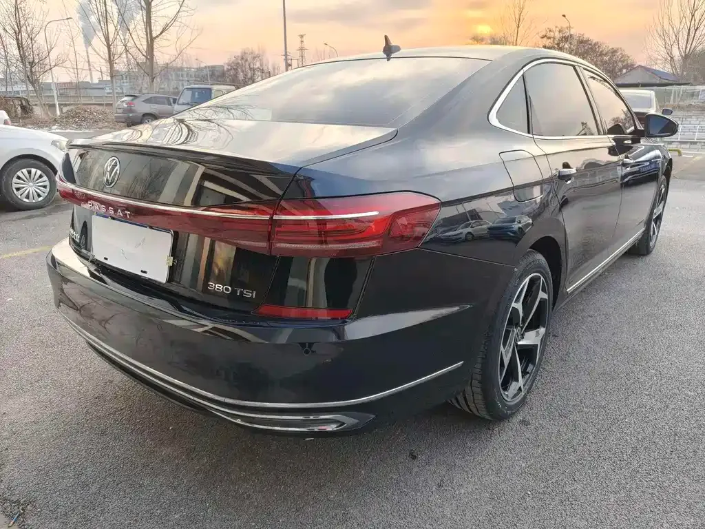 Volkswagen Passat 2024 из CN, фото 5