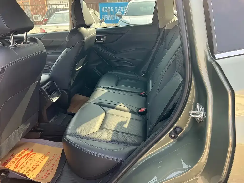 Subaru Forester 2022 из CN, фото 3